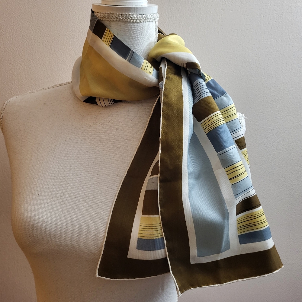 Vintage Vera Neumann Geometric Print Scarf Rayon Silk 1970s Japan - Picture 3 of 9